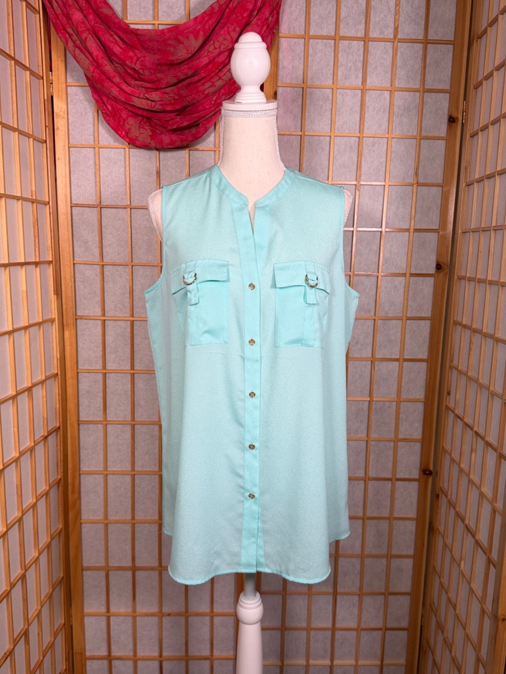 Calvin Klein Mint Green Sleeveless Button-Front Camisole